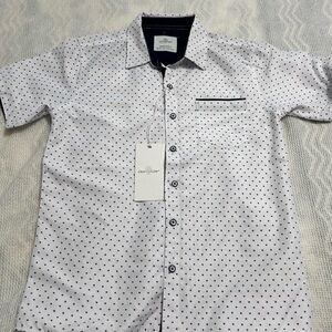 Craft & Flow Big Boys Shirt Sleeve Button Down
Size M 10/12